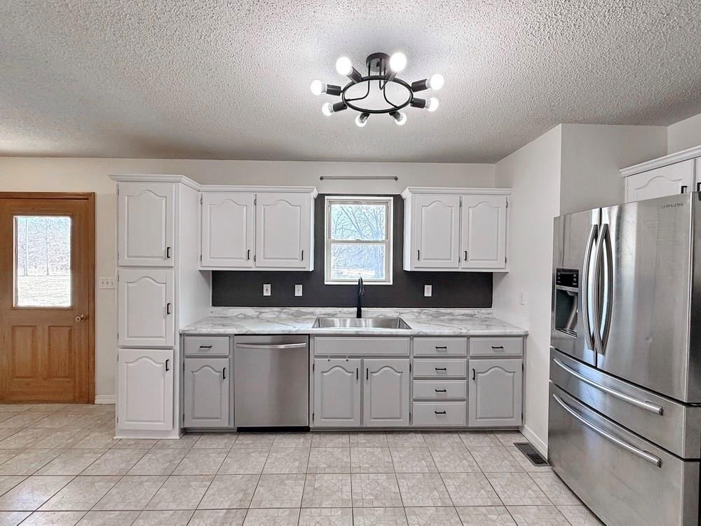 1409 Schrock Drive — photo 12