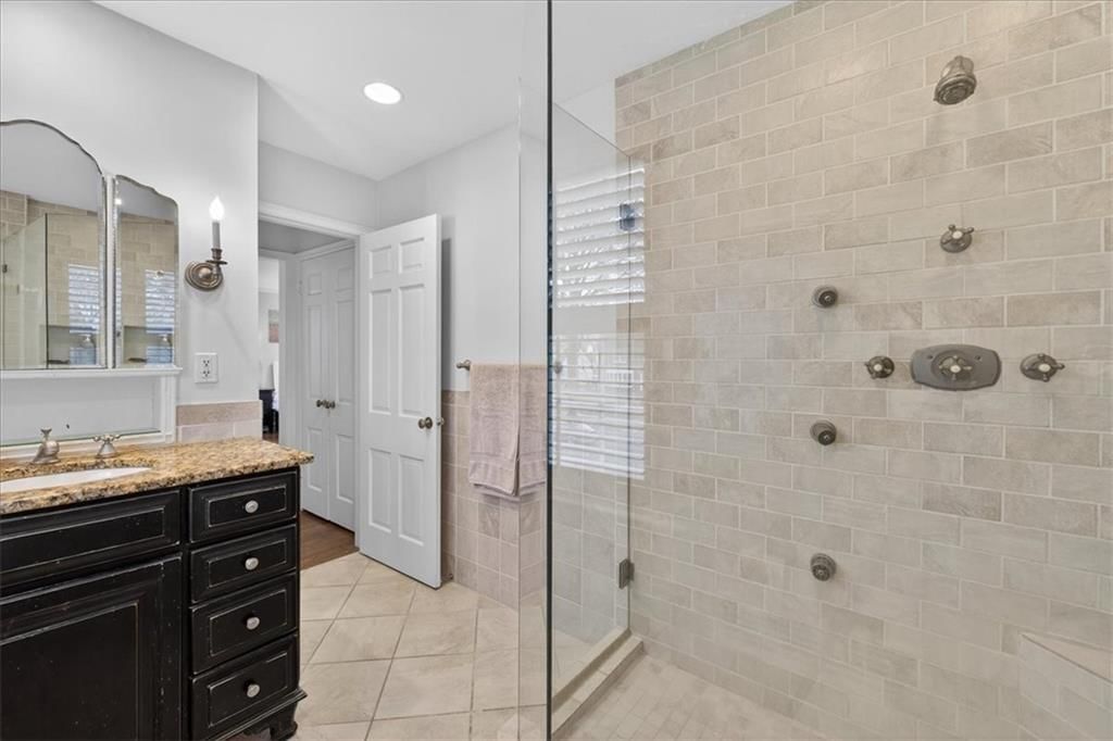 815 W 65th Street — photo 38