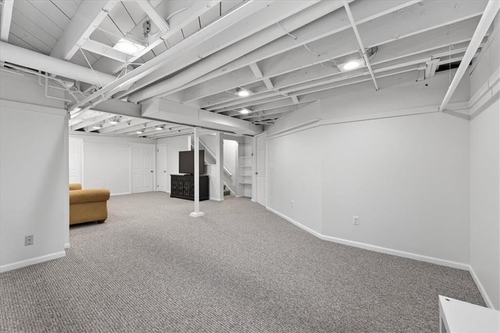 815 W 65th Street — photo 50