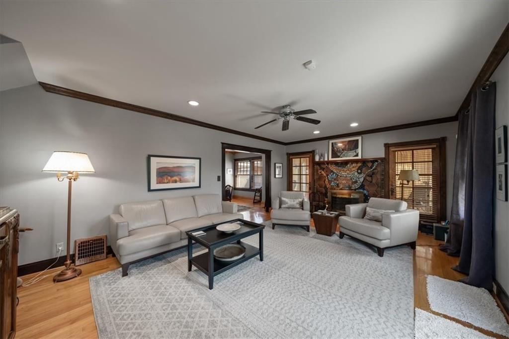 5901 Grand Avenue — photo 3