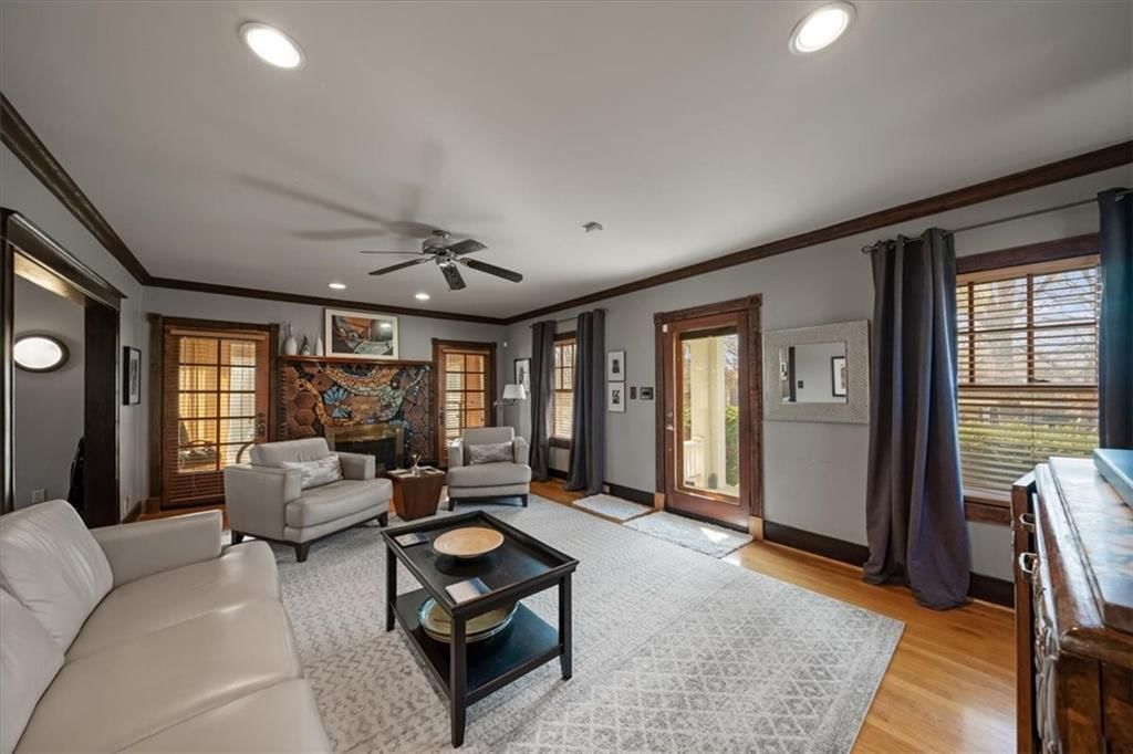 5901 Grand Avenue — photo 4