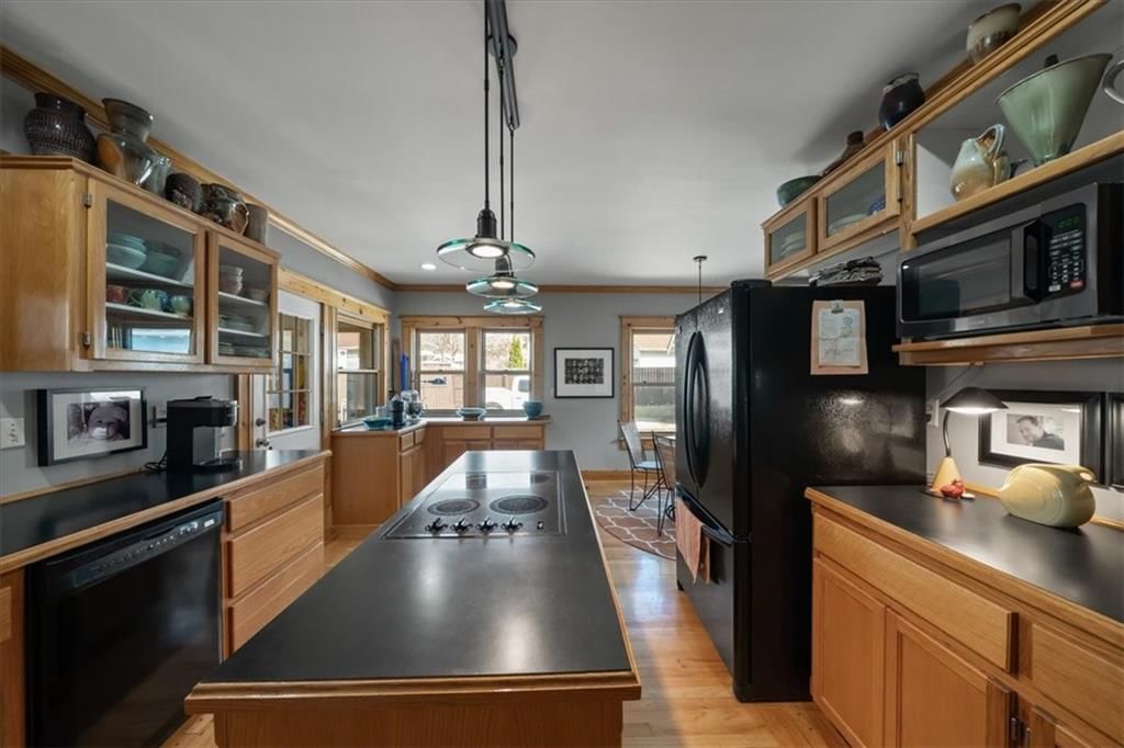 5901 Grand Avenue — photo 10