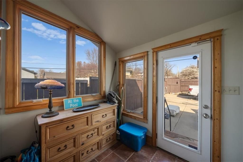 5901 Grand Avenue — photo 16