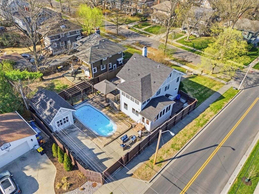 5901 Grand Avenue — photo 31