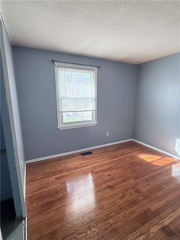 2401 Bittersweet Lane — photo 13