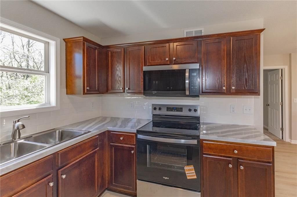 8853 Ann Avenue — photo 10