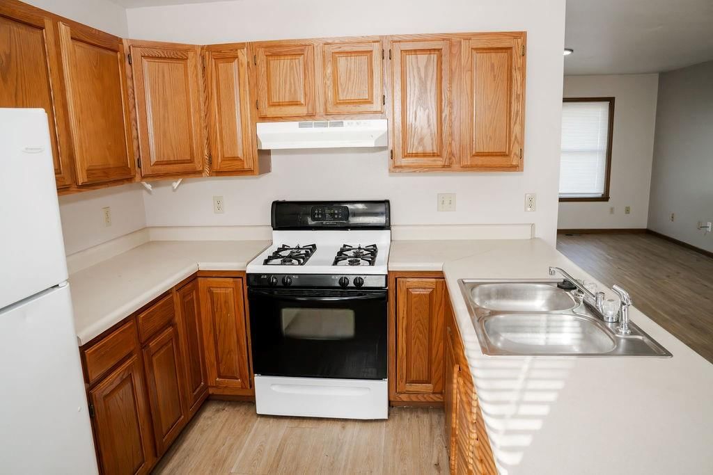 102 Steuben Court — photo 5