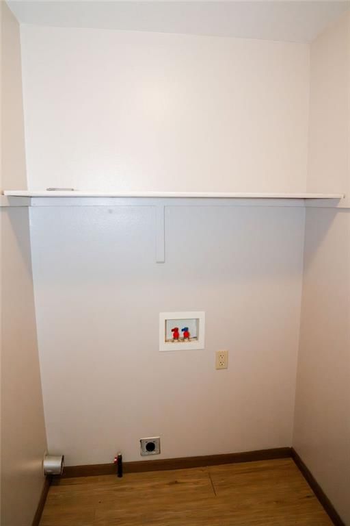 102 Steuben Court — photo 16