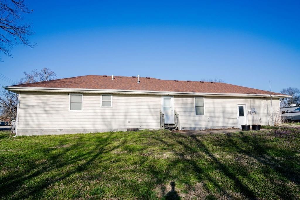 102 Steuben Court — photo 20