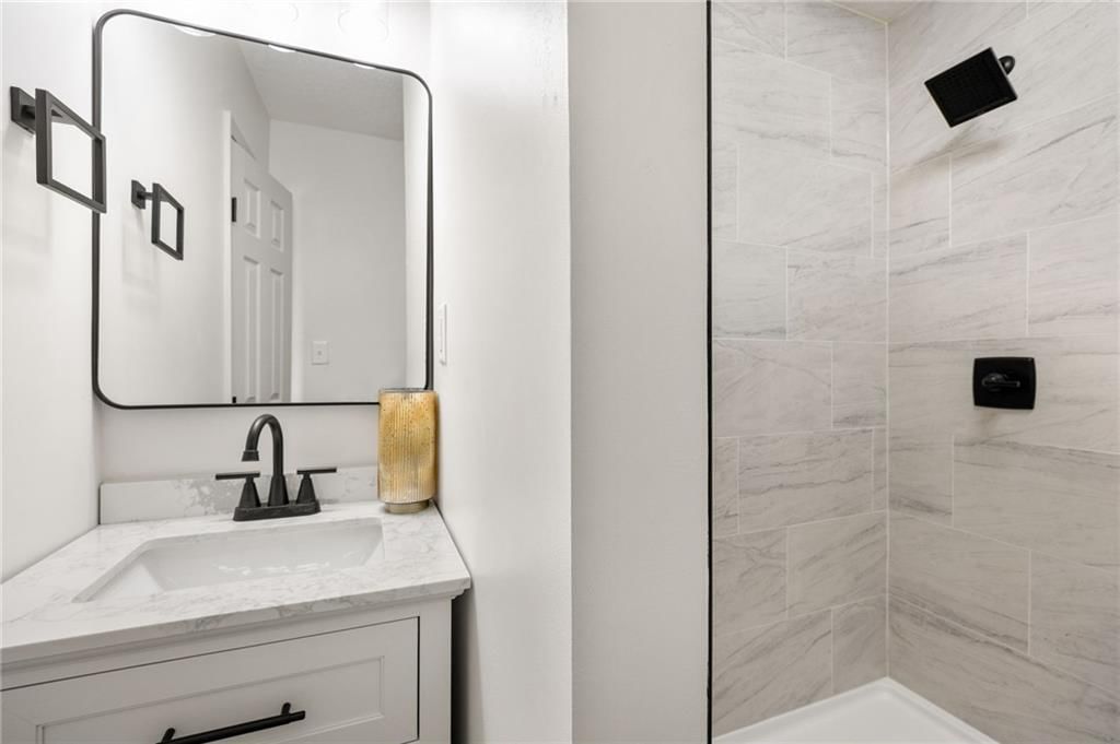 616 S Montclaire Drive — photo 19