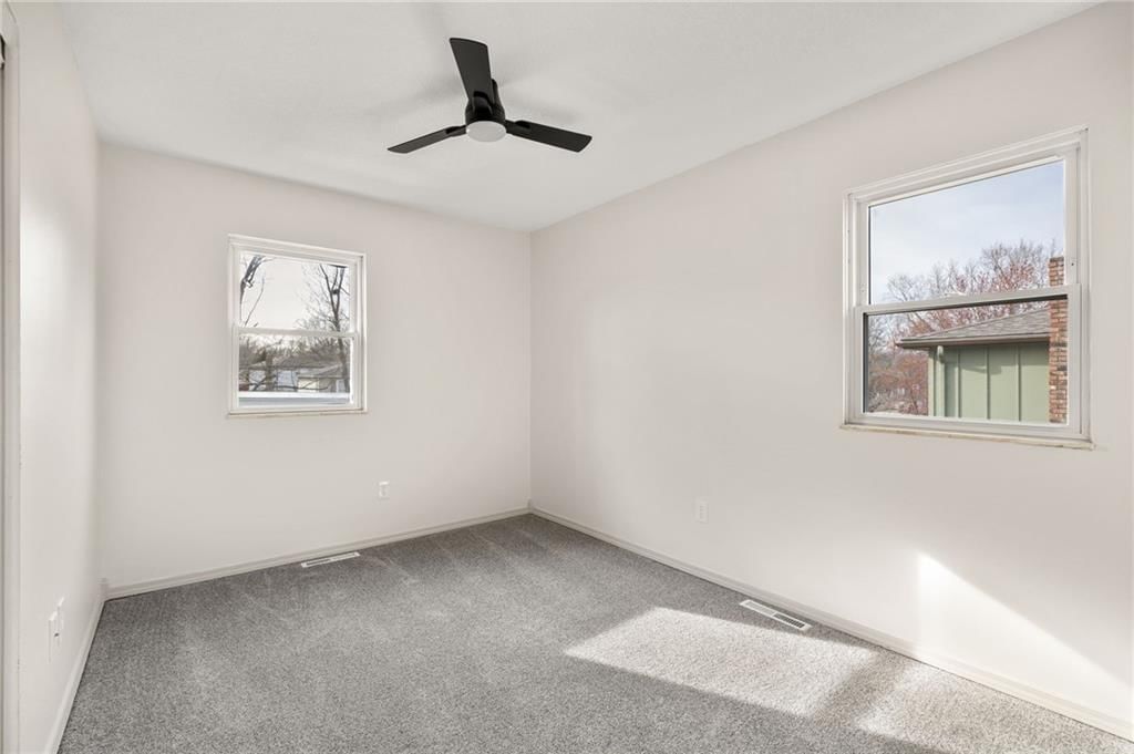 616 S Montclaire Drive — photo 21
