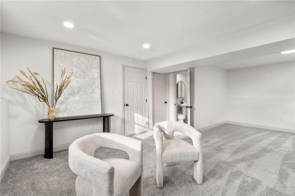 616 S Montclaire Drive — photo 26