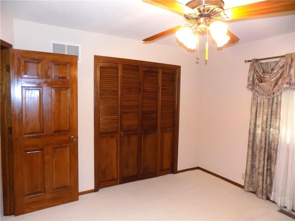 1200 S Lincoln Street — photo 22