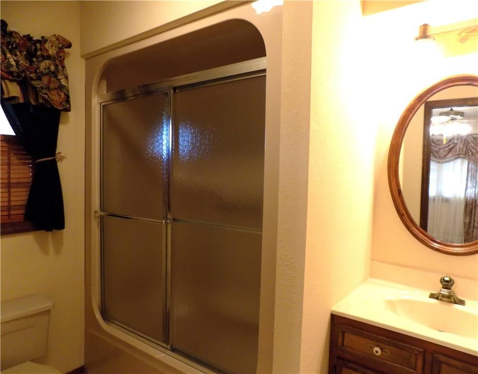 1200 S Lincoln Street — photo 23