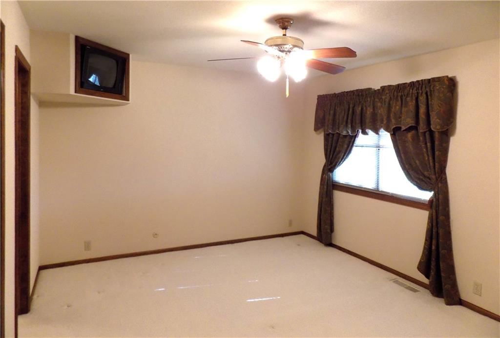 1200 S Lincoln Street — photo 24