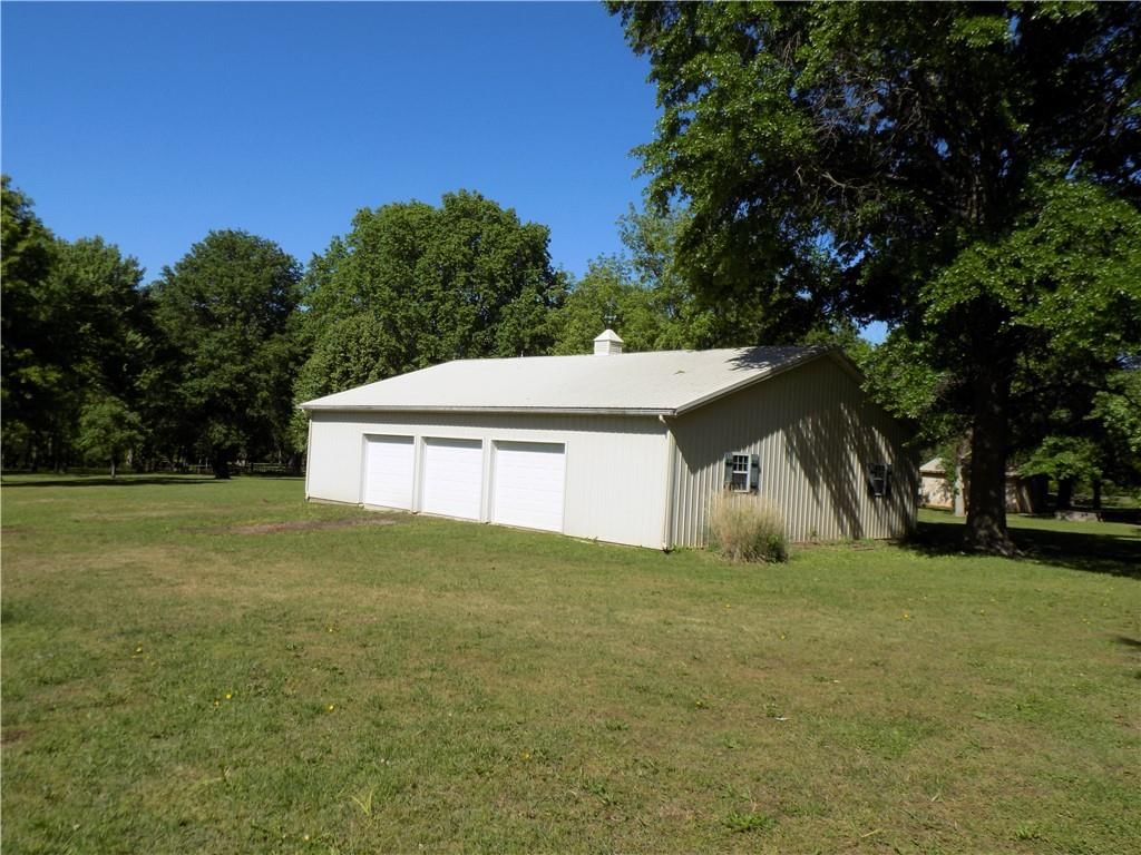 1200 S Lincoln Street — photo 38