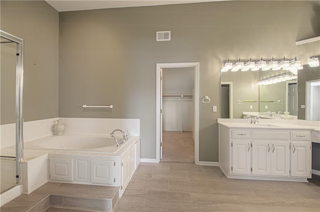 14200 Rosehill Street — photo 28