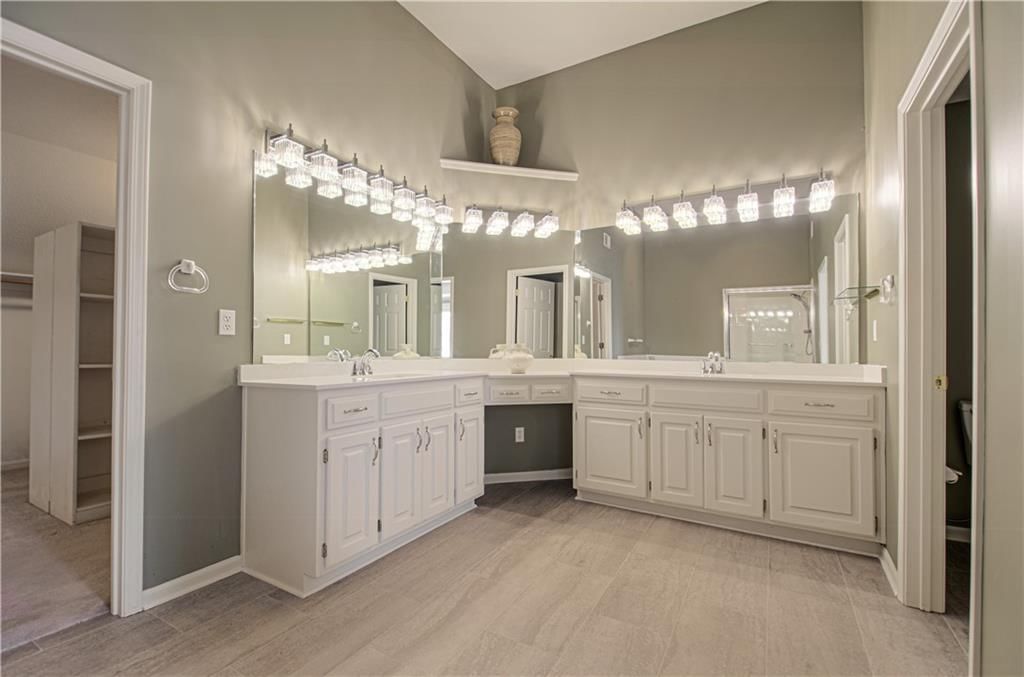 14200 Rosehill Street — photo 29