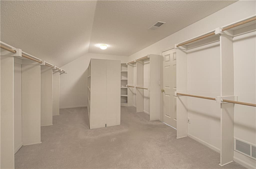 14200 Rosehill Street — photo 32