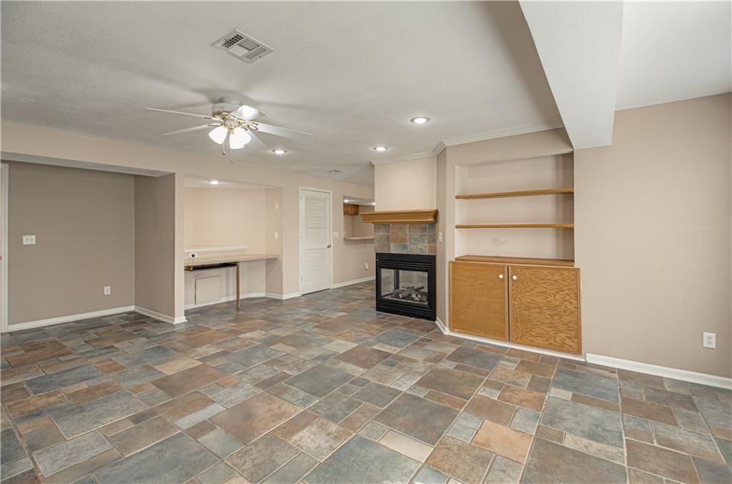14200 Rosehill Street — photo 47