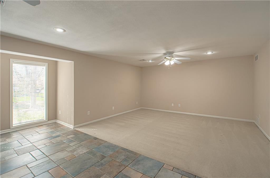 14200 Rosehill Street — photo 48