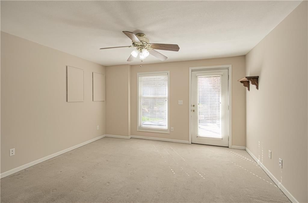 14200 Rosehill Street — photo 53