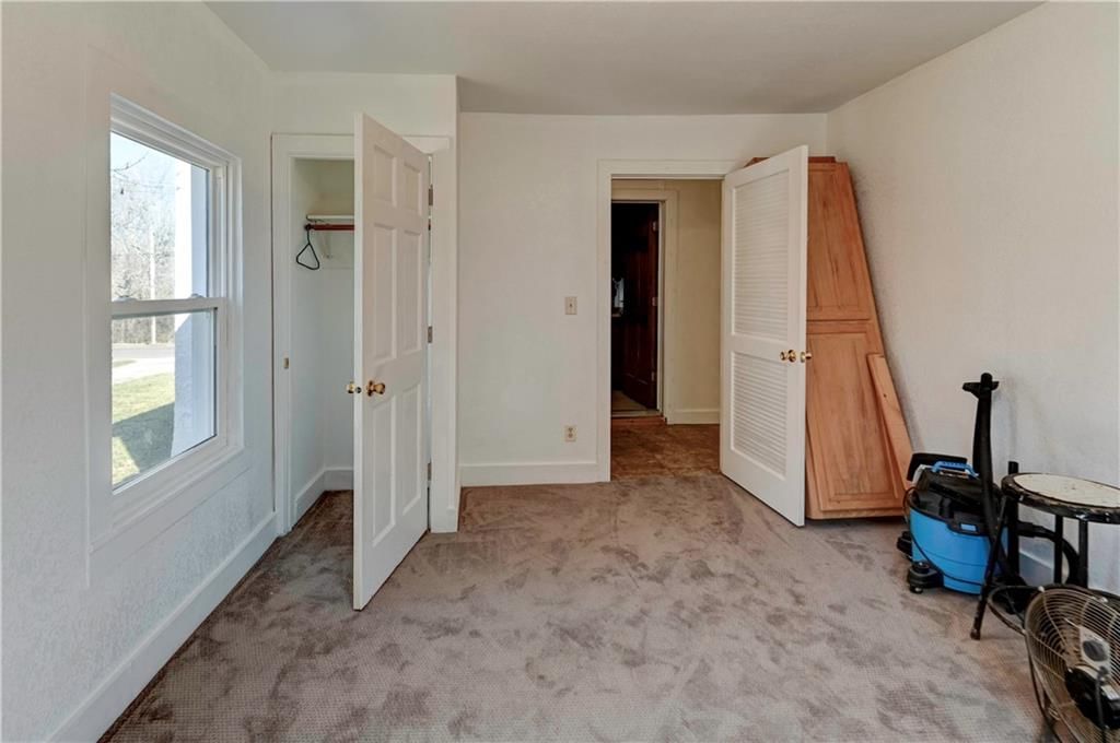 211 W Maple Street — photo 18