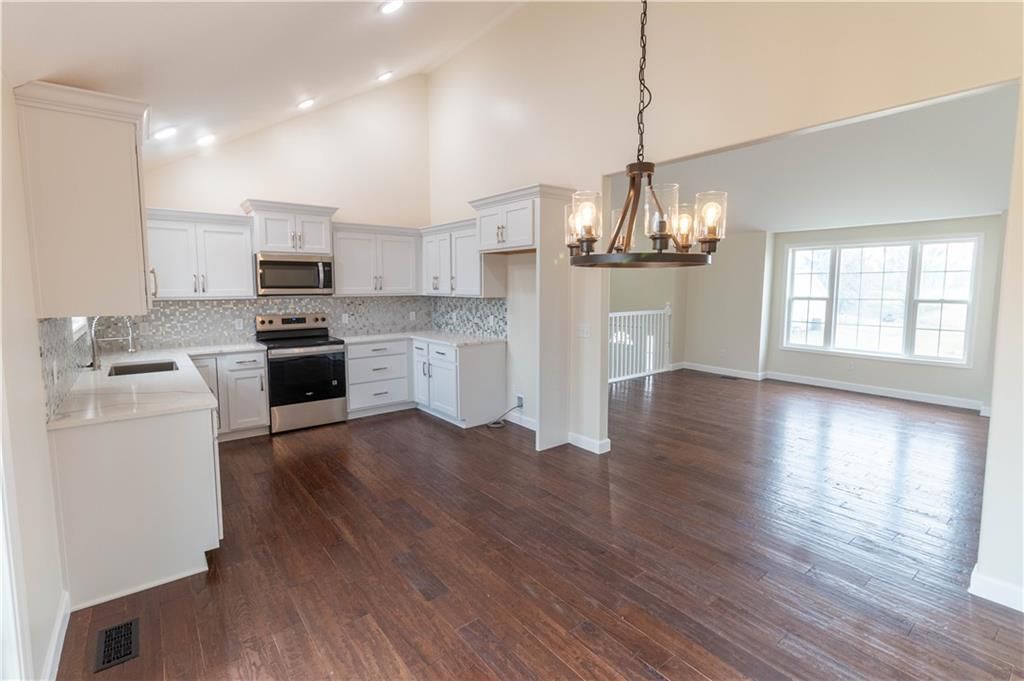 1005 E Pearl Court — photo 16