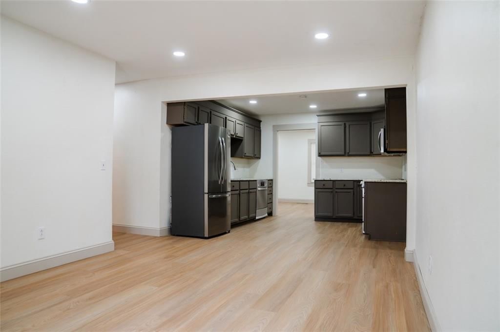 1222 Richard Avenue — photo 5