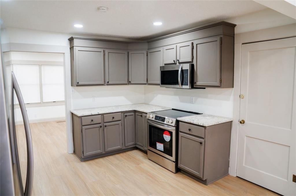 1222 Richard Avenue — photo 8
