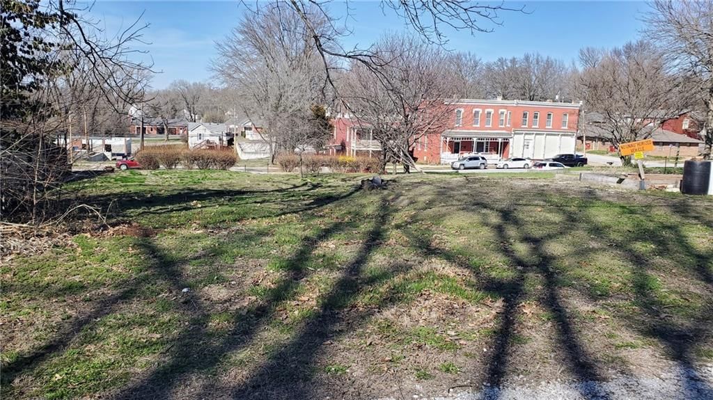 1511 Franklin Avenue — photo 3