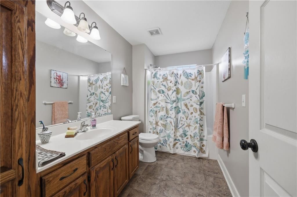1703 NW Willow Drive — photo 16
