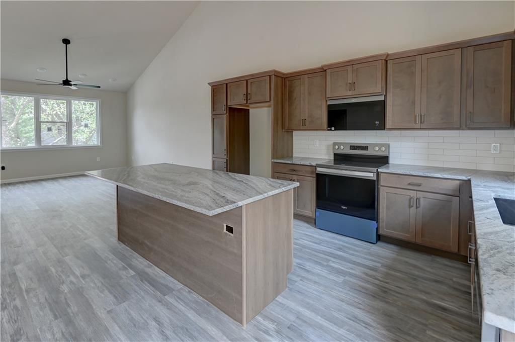 631 N 62nd Street — photo 10