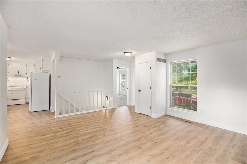 10019 E 67TH Street — photo 5