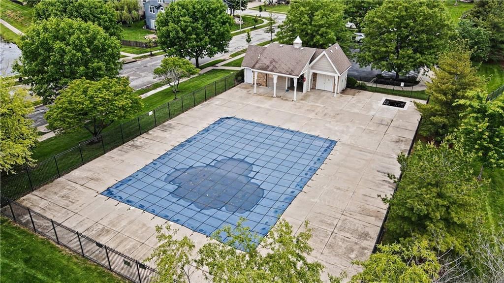 9610 N Elm Court — photo 34
