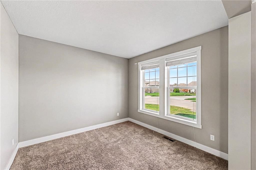 23729 W 92nd Terrace — photo 6