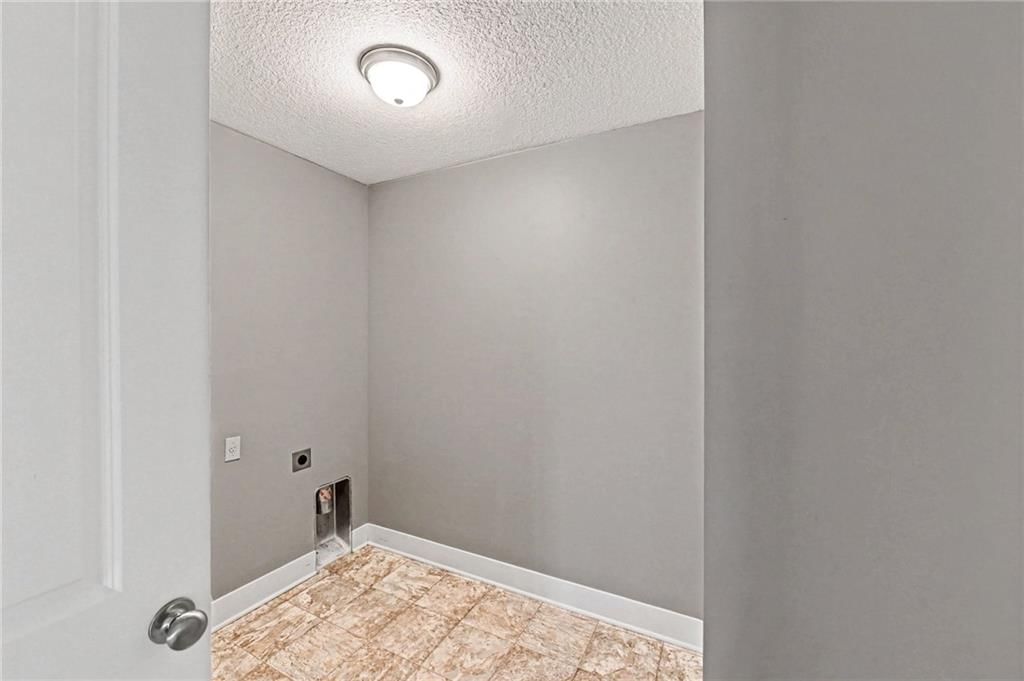 23729 W 92nd Terrace — photo 24