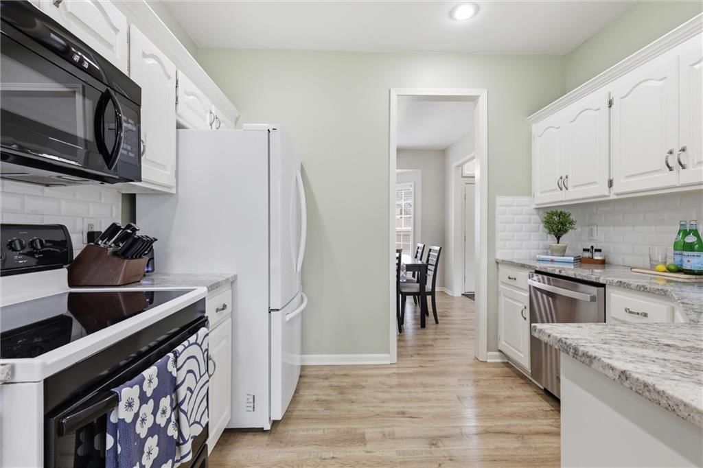 14573 W 152nd Street — photo 12