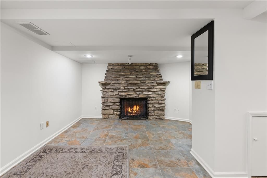 1234 Huntington Road — photo 32