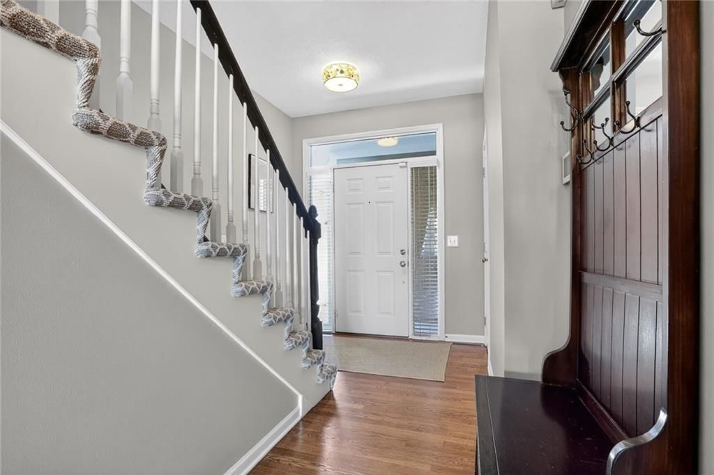 155 Pointe Drive — photo 3