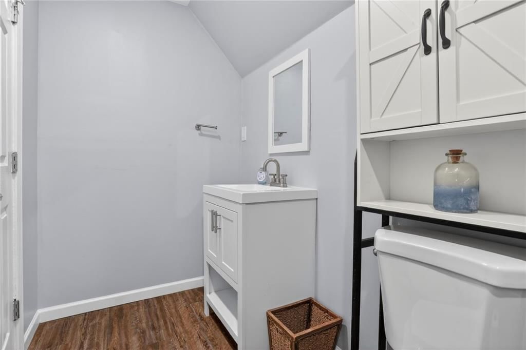 155 Pointe Drive — photo 22