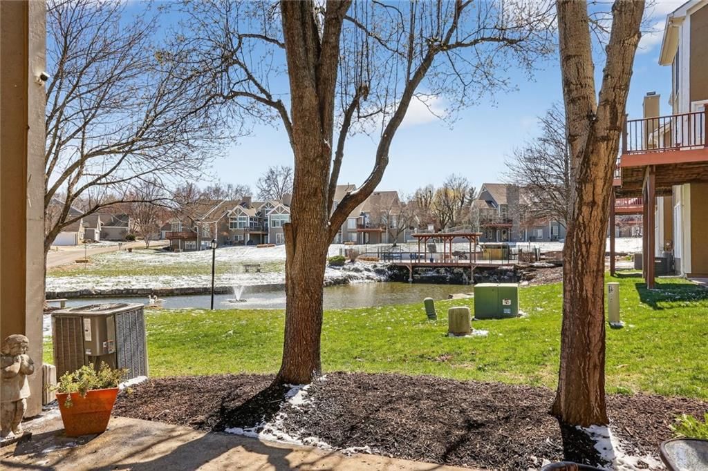 155 Pointe Drive — photo 23
