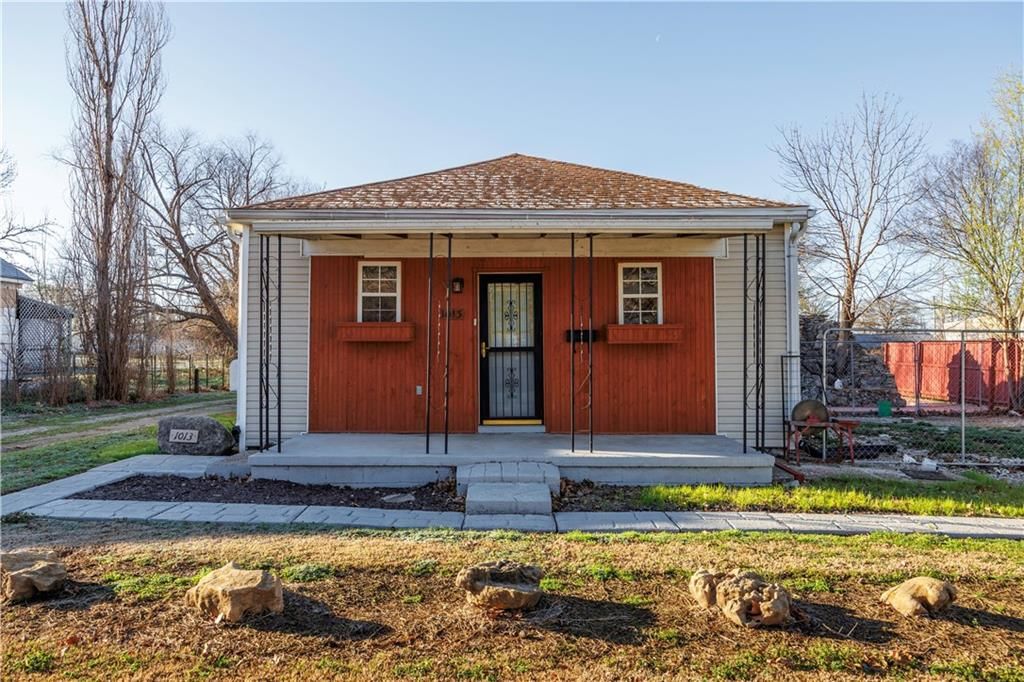 1013 Osage Street — photo 2
