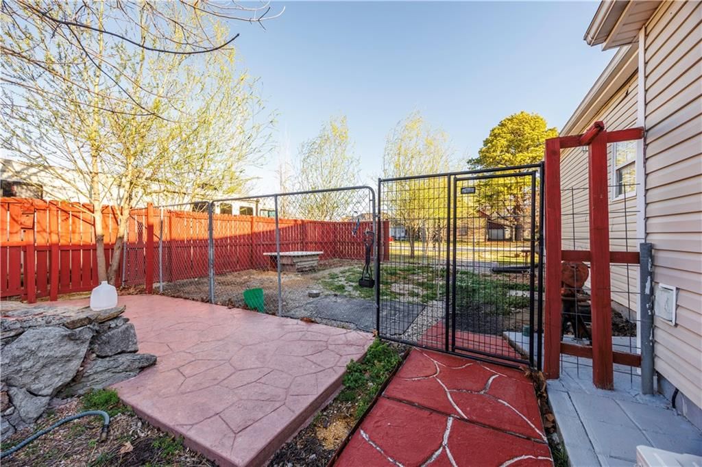 1013 Osage Street — photo 26