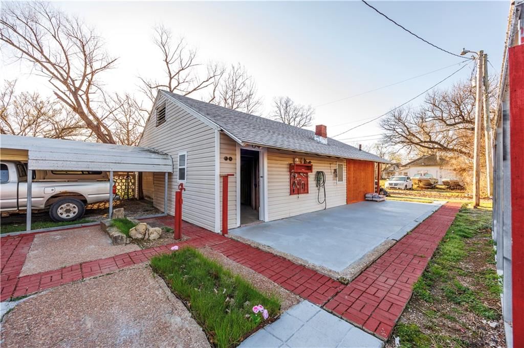 1013 Osage Street — photo 28