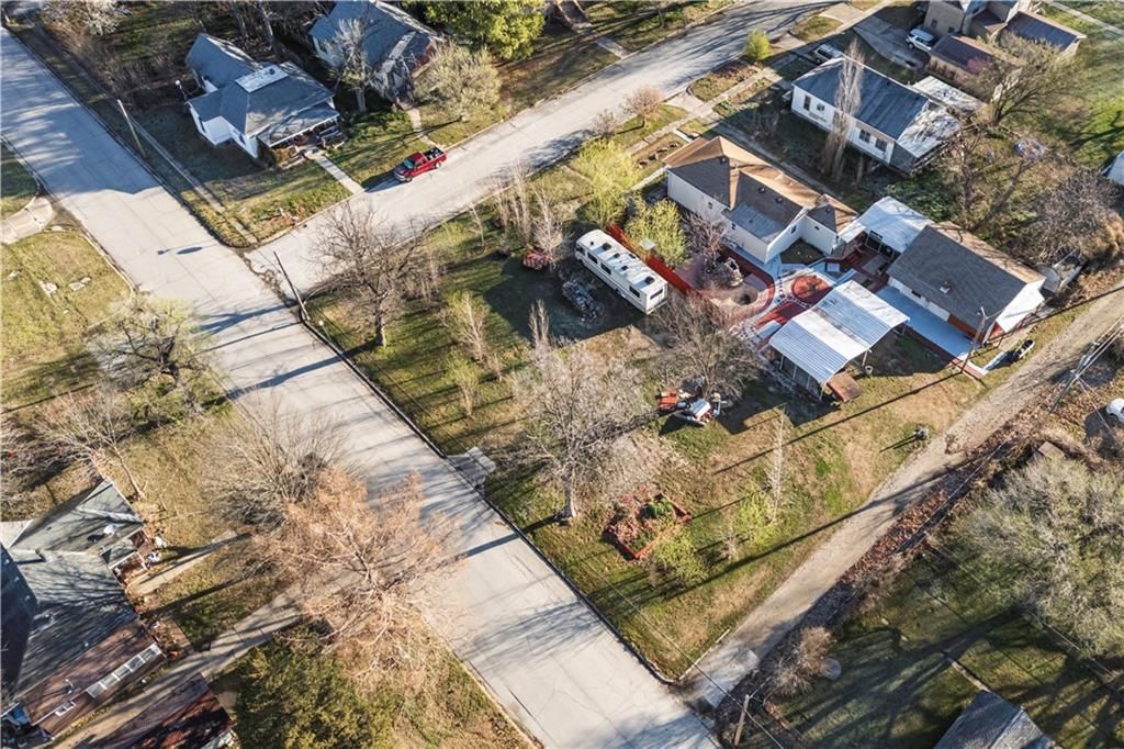 1013 Osage Street — photo 35