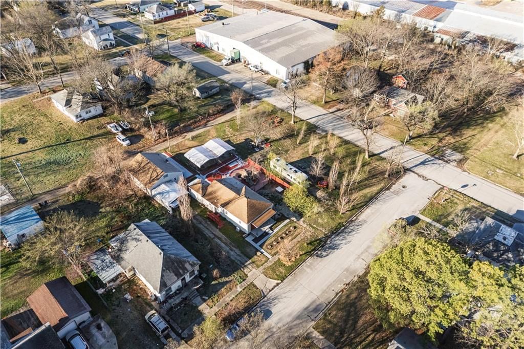 1013 Osage Street — photo 36