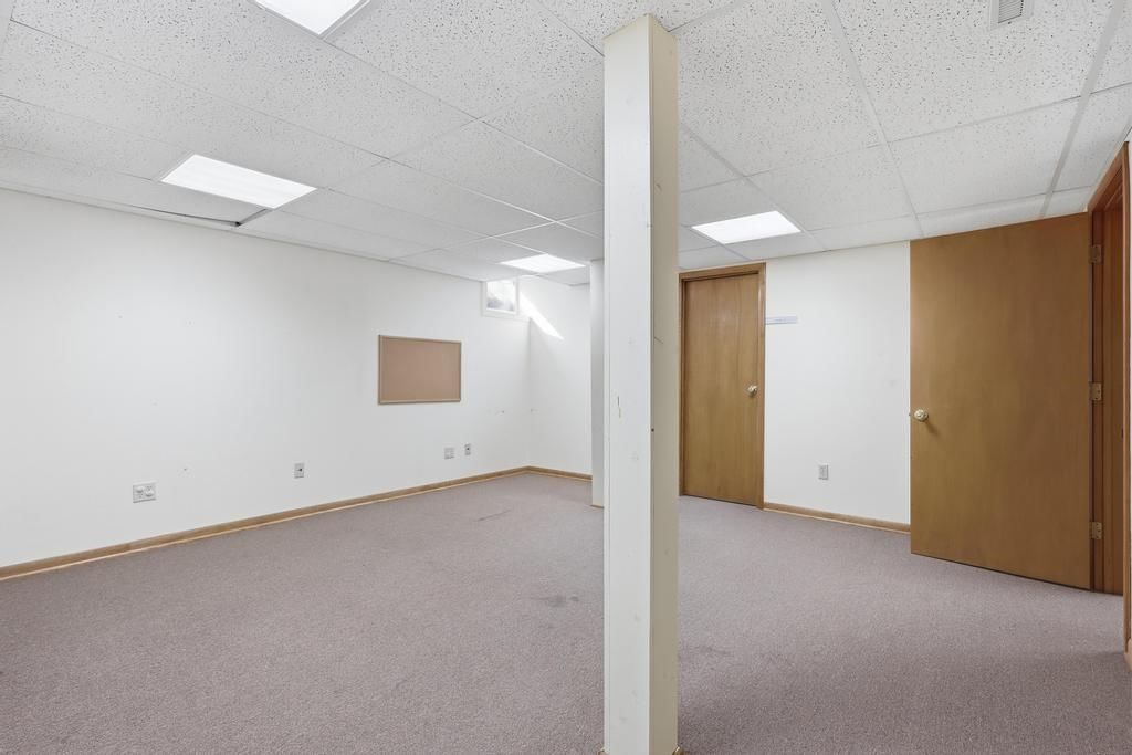 102 S Judson Street — photo 20