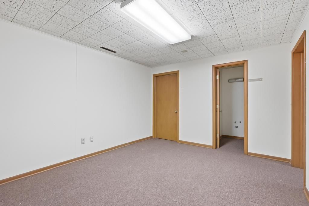 102 S Judson Street — photo 21