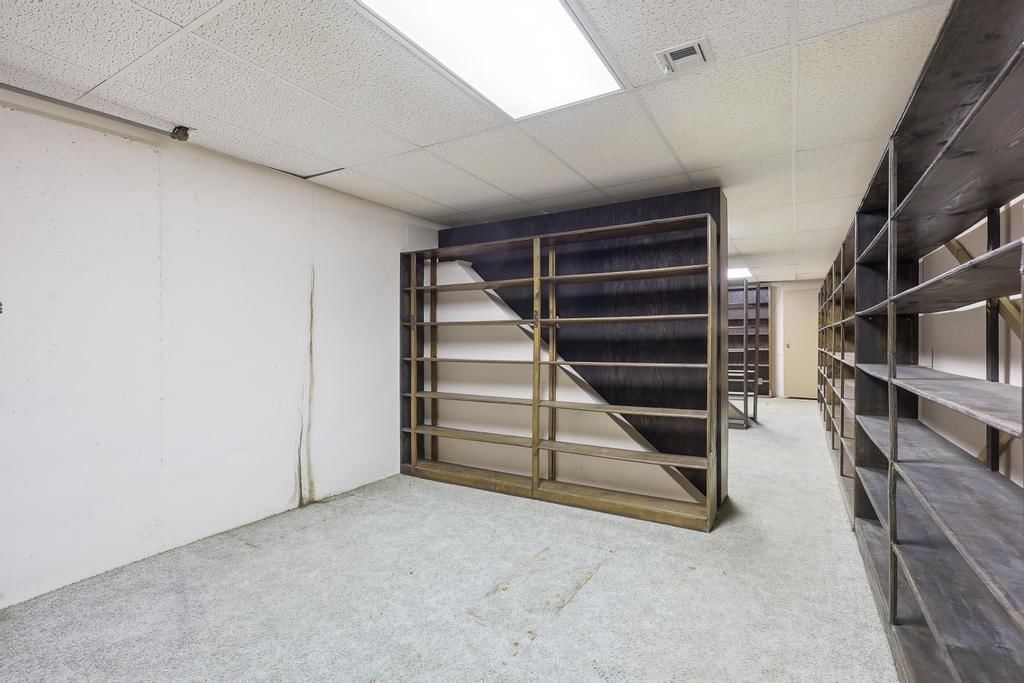 102 S Judson Street — photo 26